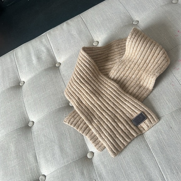Coach Wool Blend Knit Creme Scarf One Size - Picture 2 of 5